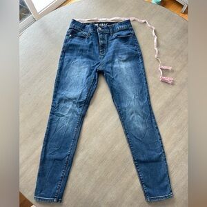 White House black market skinny stretch jeans 4s